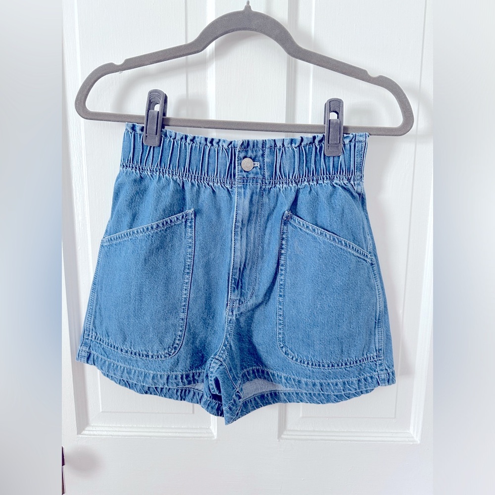 Madewell | Denim Pull-on Paperbag Utility Shorts in Arcwood Wash | Size: 25